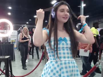 female cam girl arielking69 image #2915076