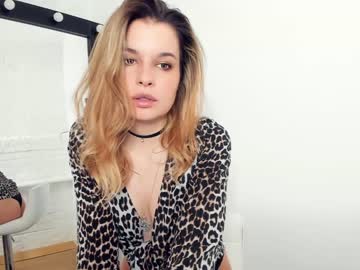 female cam girl kiss_tenderness image #1342854