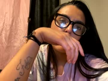 rayraybaebae  female  webcam