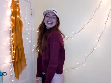 female cam girl _heytheredelilah image #3129167