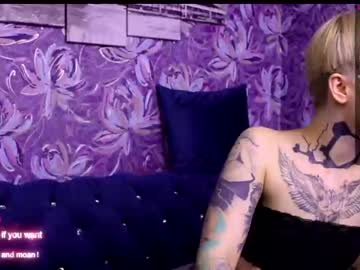 female cam girl emmakennett image #3592685