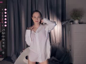 loveeonlovee  female  webcam