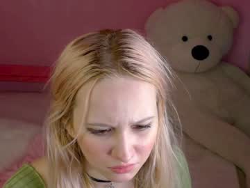 female cam girl ophelia_mask image #622338