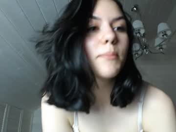 female cam girl dreaming_lola image #2213649