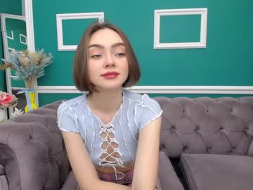 female cam girl adelewilson__ image #490134