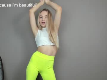 female cam girl chloe_tin image #3035598