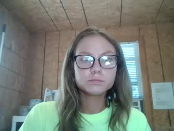female cam girl ellieozark image #3941904