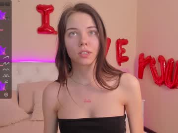 female cam girl elza_999 image #3822114