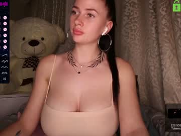 female cam girl fallen_angel_18 image #2784373