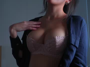 female cam girl houseofkei image #1483934