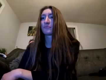 female cam couple spillthewine420 image #3332752