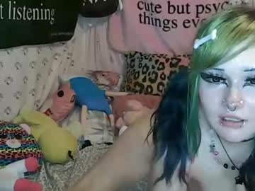 female cam couple xandrawr image #4031007