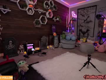 female cam girl heatherbby9 image #2893275