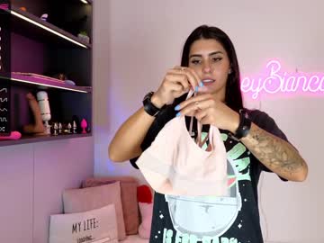 female cam girl jeangreybianca image #3817084