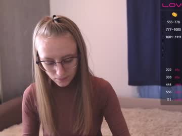 female cam girl angeellina image #1440195