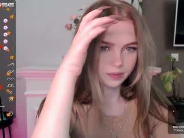 female cam girl small_blondee image #2889742
