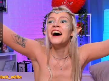 female cam couple huntertiana image #359638
