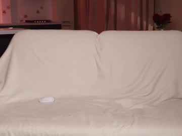 nicole_birds  female  webcam