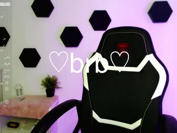 female cam girl small_blondee image #3855169