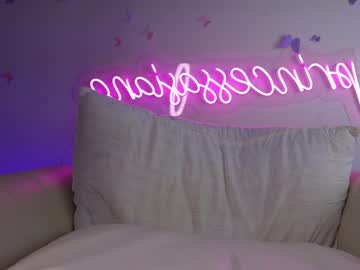 female cam girl princessasiana image #2824339