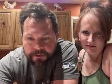 female cam couple trublueyez3 image #3985270