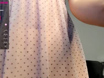 female cam girl hee_jin image #1296191