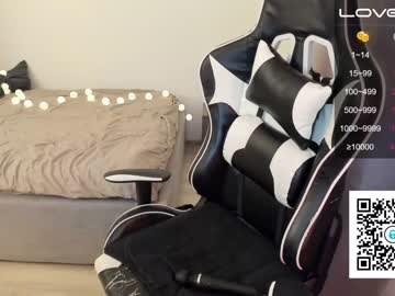 female cam girl moonless_ image #1636094