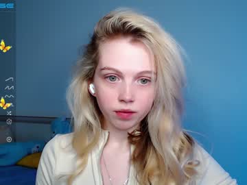 female cam girl small_blondee image #3777564