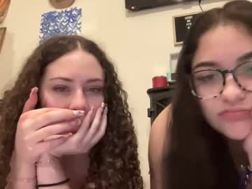 summeredd  female  webcam