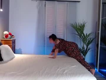 female cam girl imoan_uen_suk image #312295