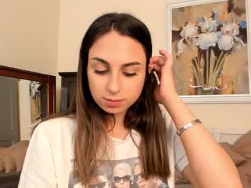 female cam girl emeliameadows image #3952543