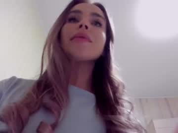 female cam girl aminaswan_ image #3853668