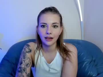 female cam girl hustleebabyy image #2825813