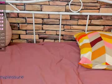 female cam girl eugenetomas image #1060759