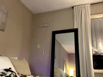 female cam girl flexyroxxxy image #4023142