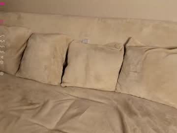 plushiebitch  female  webcam