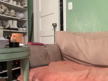 oftenelle  female  webcam