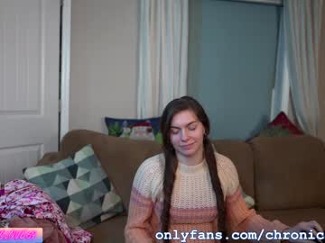 female cam girl chroniclove image #949171