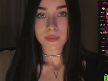 female cam couple naiamo image #3035500