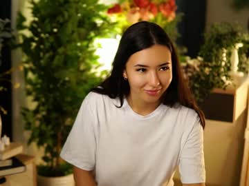 female cam girl moonlight_silk image #4027746