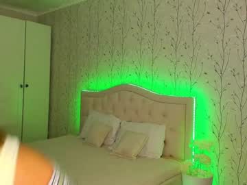 female cam girl killer_face image #124999