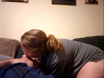 female cam couple down2earth2356 image #3956209