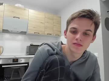 female cam man horny_jerk_roy_prick2001 image #1285237