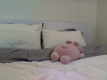 female cam girl asian_angel1994 image #1935336