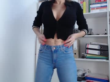 female cam girl drink_my_juices image #1045356