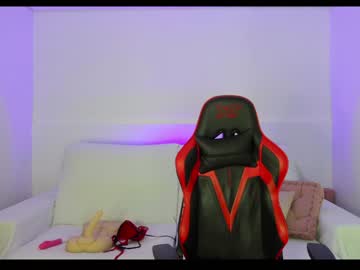 female cam girl jeangreybianca image #1982314