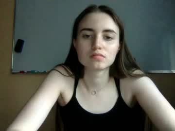 adriana_dreams  female  webcam