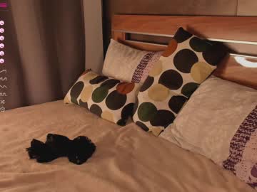 female cam girl yolandabertha image #3137972