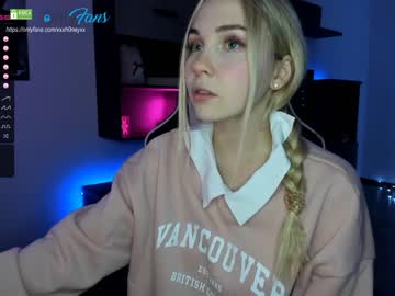 female cam girl xxxhoneyxx image #2796334