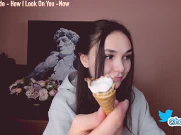 female cam girl hollyextra image #2181862